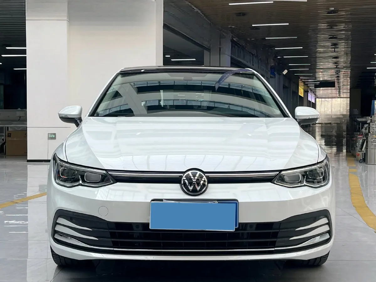 2023 Volkswagen Golf 1.2T 116HP L4 7DCT,autocango,china used car exporter,china ev exporter,chinese used car exporter,chinese used ev exporter