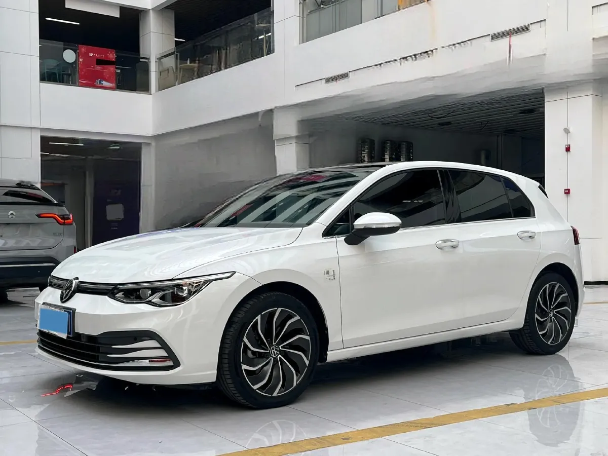 2023 Volkswagen Golf 1.2T 116HP L4 7DCT,autocango,china used car exporter,china ev exporter,chinese used car exporter,chinese used ev exporter