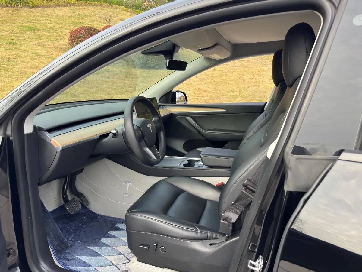 2022 Tesla Model Y BEV 60KWH,autocango,china used car exporter,china ev exporter,chinese used car exporter,chinese used ev exporter