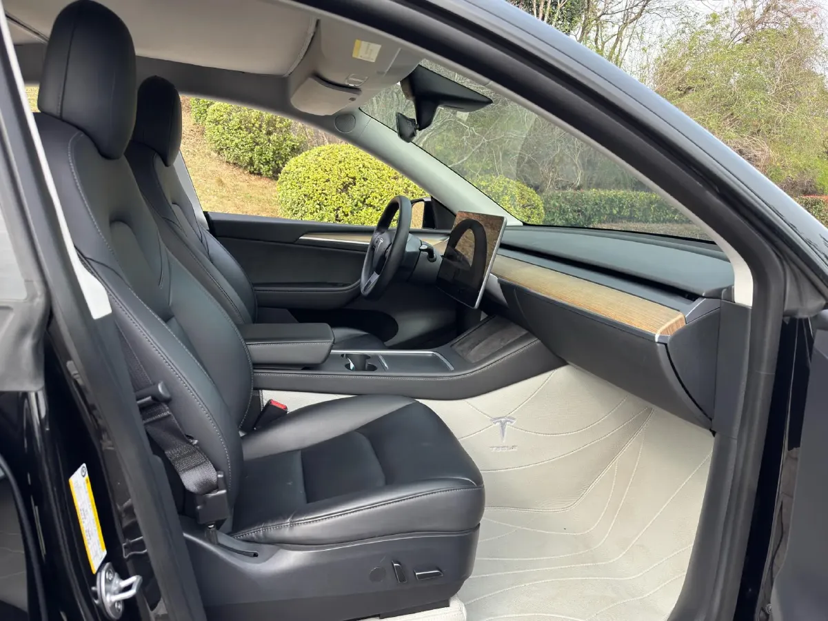 2022 Tesla Model Y BEV 60KWH,autocango,china used car exporter,china ev exporter,chinese used car exporter,chinese used ev exporter