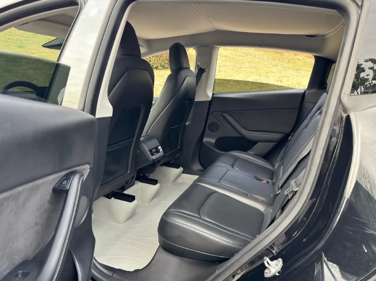 2022 Tesla Model Y BEV 60KWH,autocango,china used car exporter,china ev exporter,chinese used car exporter,chinese used ev exporter