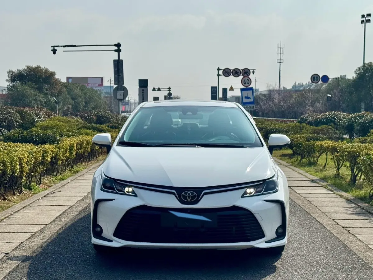2021 Toyota Corolla 1.2T 116HP L4 CVT,autocango,china used car exporter,china ev exporter,chinese used car exporter,chinese used ev exporter