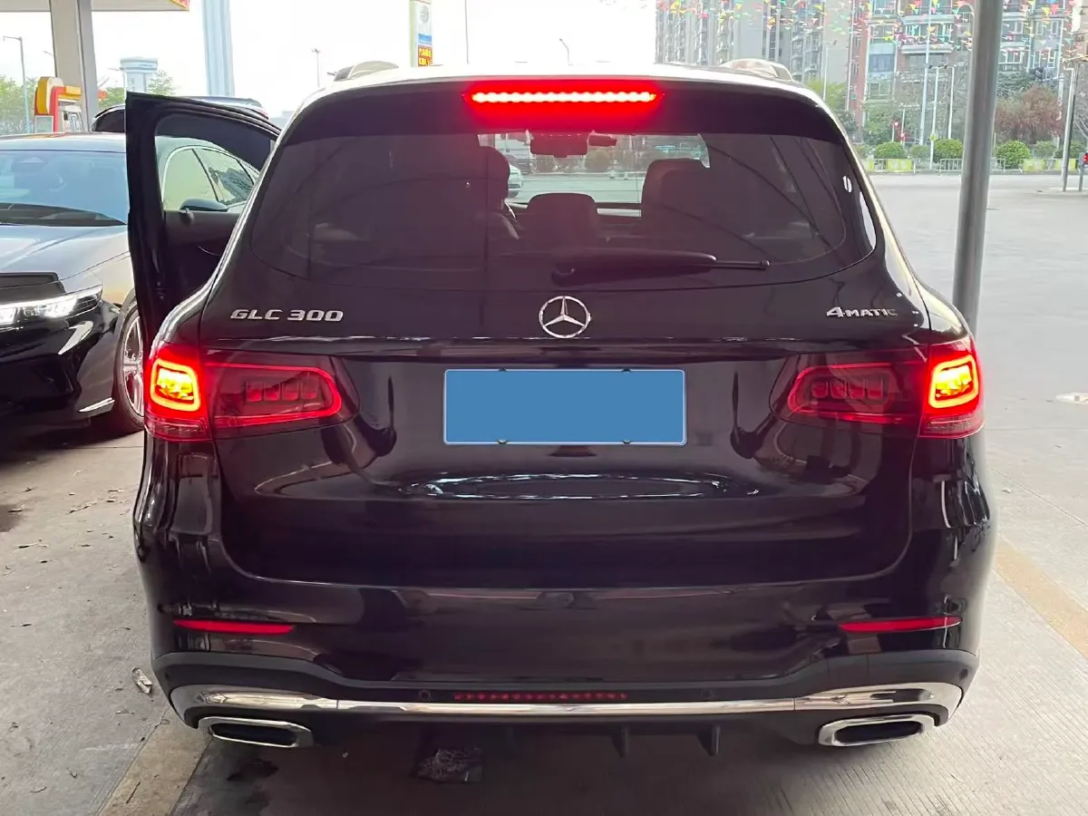2021 Mercedes-Benz GLC Class 2.0T 258HP L4 9AT,autocango,china used car exporter,china ev exporter,chinese used car exporter,chinese used ev exporter