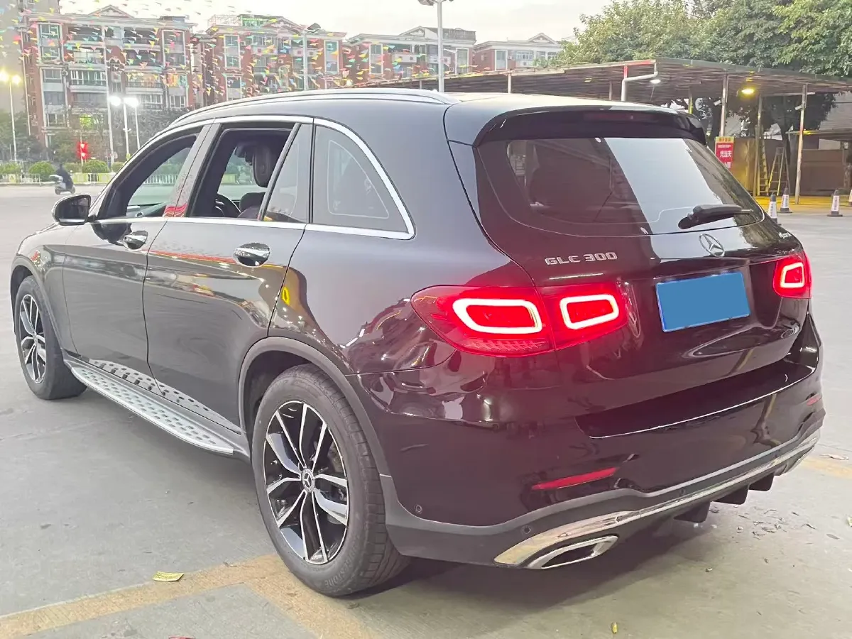 2021 Mercedes-Benz GLC Class 2.0T 258HP L4 9AT,autocango,china used car exporter,china ev exporter,chinese used car exporter,chinese used ev exporter
