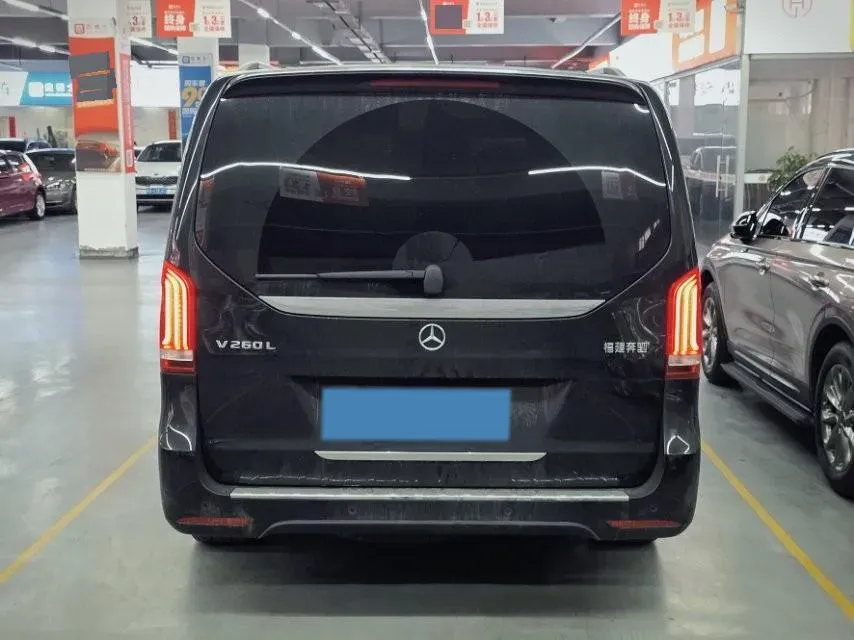 2020 Mercedes-Benz V Class 2.0T 211HP L4 9AT,autocango,china used car exporter,china ev exporter,chinese used car exporter,chinese used ev exporter