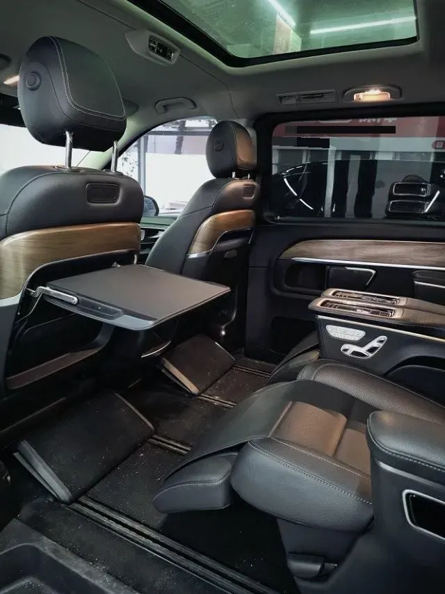 2020 Mercedes-Benz V Class 2.0T 211HP L4 9AT,autocango,china used car exporter,china ev exporter,chinese used car exporter,chinese used ev exporter