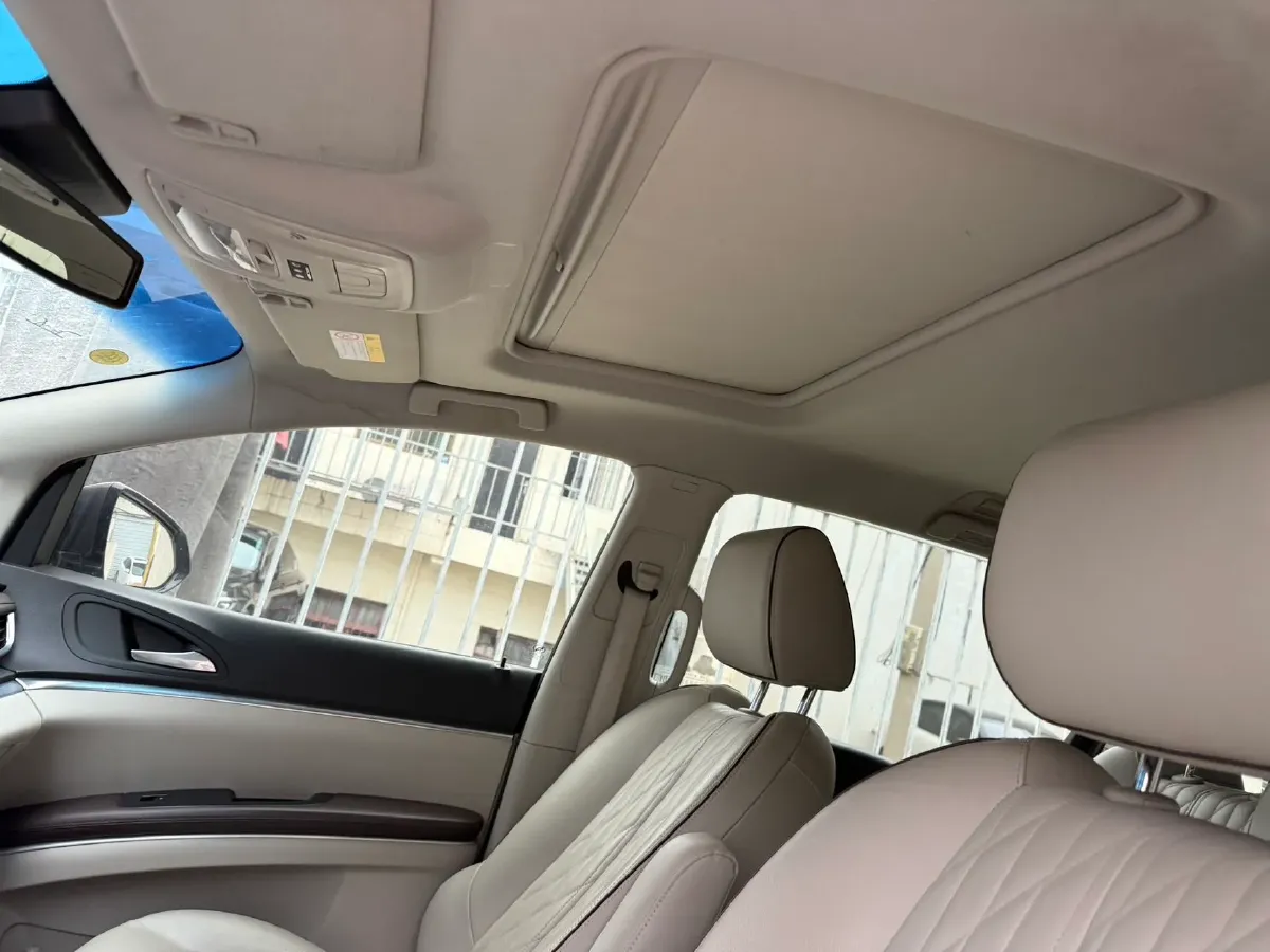 2021 Buick GL8 2.0T 237HP L4 9AT,autocango,china used car exporter,china ev exporter,chinese used car exporter,chinese used ev exporter