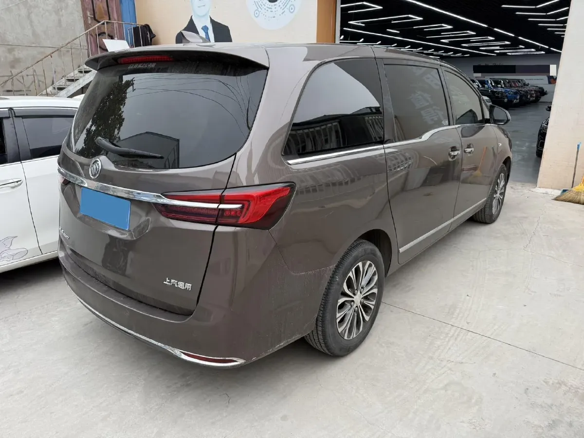 2021 Buick GL8 2.0T 237HP L4 9AT,autocango,china used car exporter,china ev exporter,chinese used car exporter,chinese used ev exporter