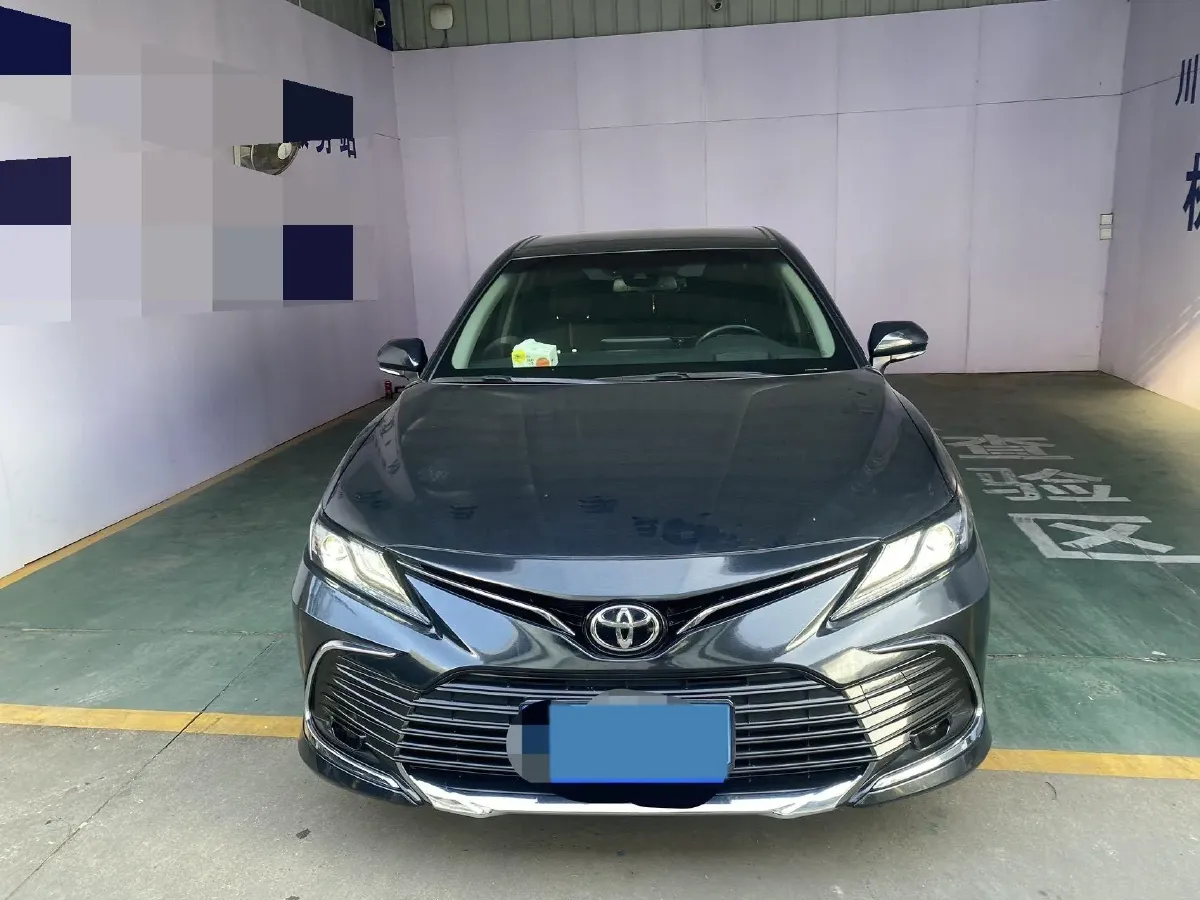 2021 Toyota Camry 2.5L 209HP L4 8AT,autocango,china used car exporter,china ev exporter,chinese used car exporter,chinese used ev exporter