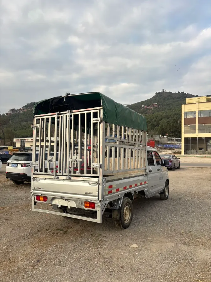 2019 WuLing RongGuang New Truck 1.8L 133HP L4 5MT,autocango,china used car exporter,china ev exporter,chinese used car exporter,chinese used ev exporter