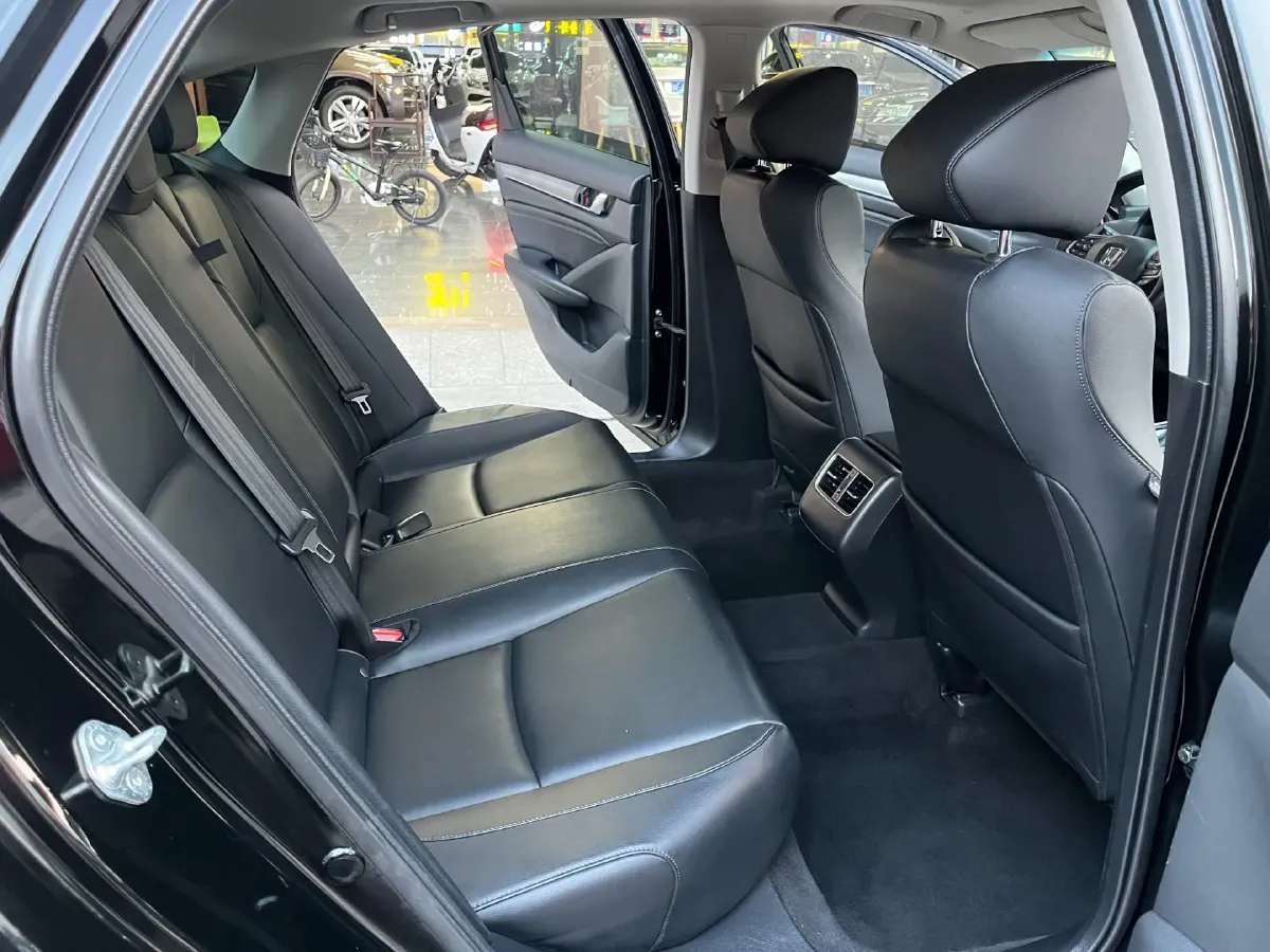 2018 Honda Accord 1.5T 194HP L4 CVT,autocango,china used car exporter,china ev exporter,chinese used car exporter,chinese used ev exporter
