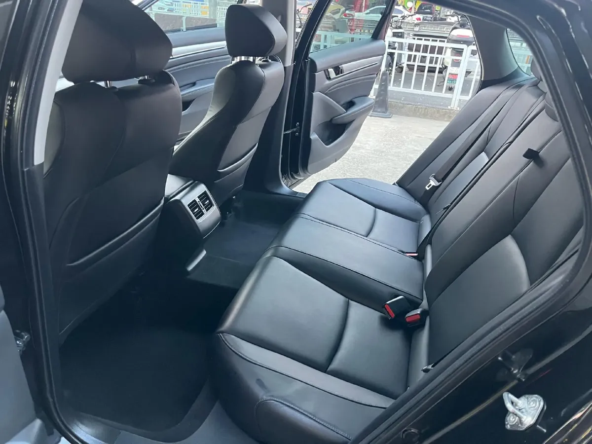 2018 Honda Accord 1.5T 194HP L4 CVT,autocango,china used car exporter,china ev exporter,chinese used car exporter,chinese used ev exporter