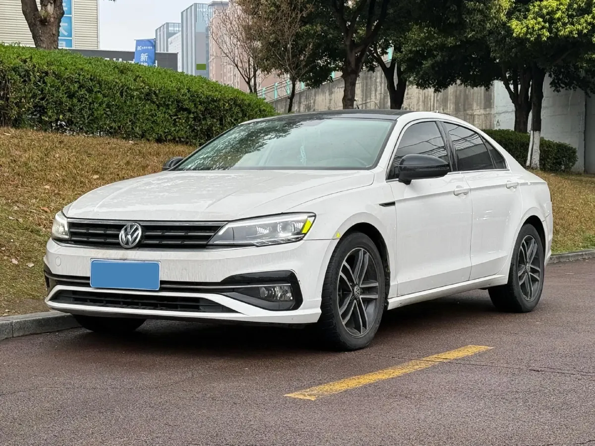 2019 Volkswagen Passat 1.4T 150HP L4 7DCT,autocango,china used car exporter,china ev exporter,chinese used car exporter,chinese used ev exporter