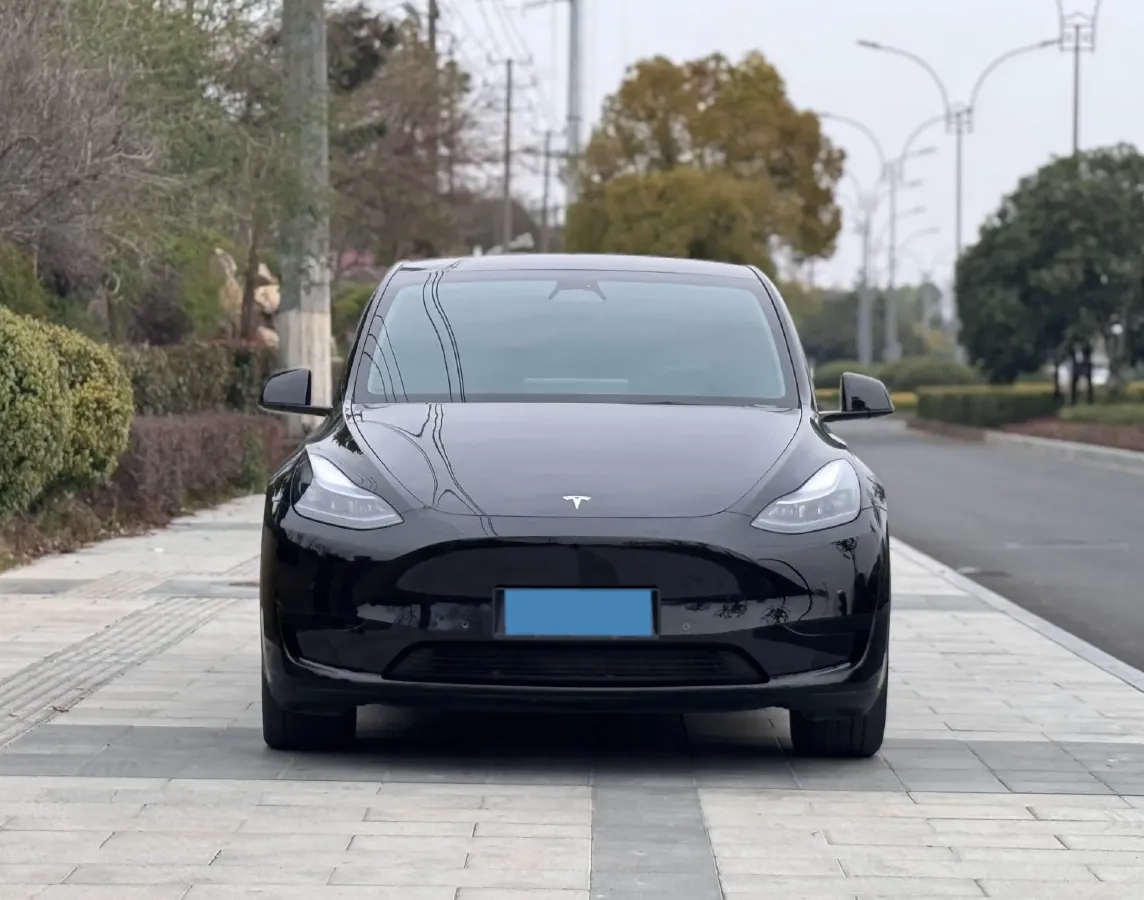 2022 Tesla Model Y BEV 60KWH,autocango,china used car exporter,china ev exporter,chinese used car exporter,chinese used ev exporter