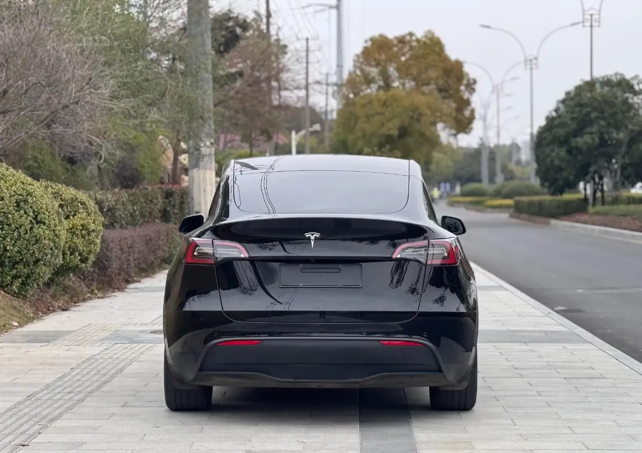 2022 Tesla Model Y BEV 60KWH,autocango,china used car exporter,china ev exporter,chinese used car exporter,chinese used ev exporter