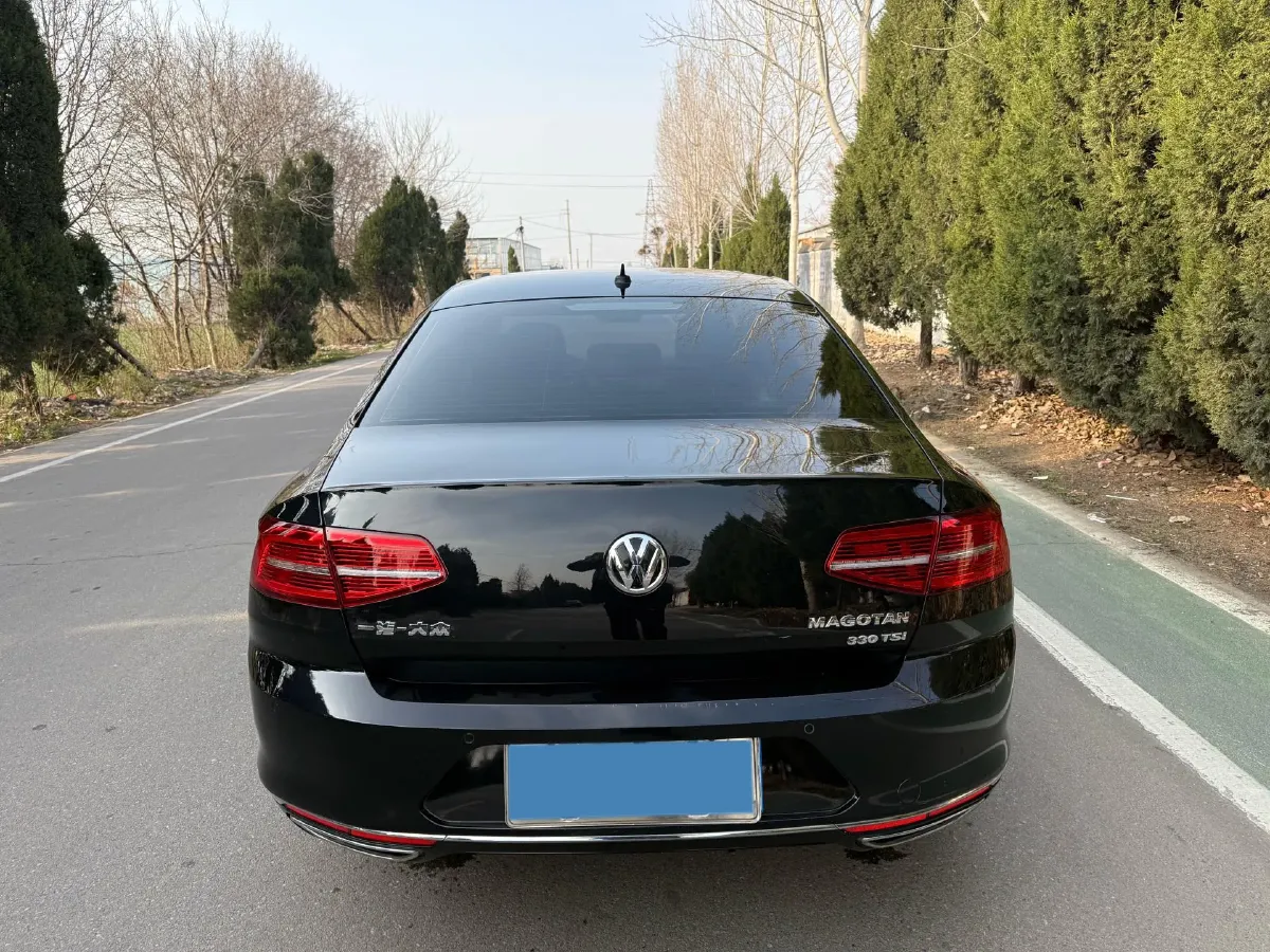 2019 Volkswagen Magotan 2.0T 186HP L4 7DCT,autocango,china used car exporter,china ev exporter,chinese used car exporter,chinese used ev exporter