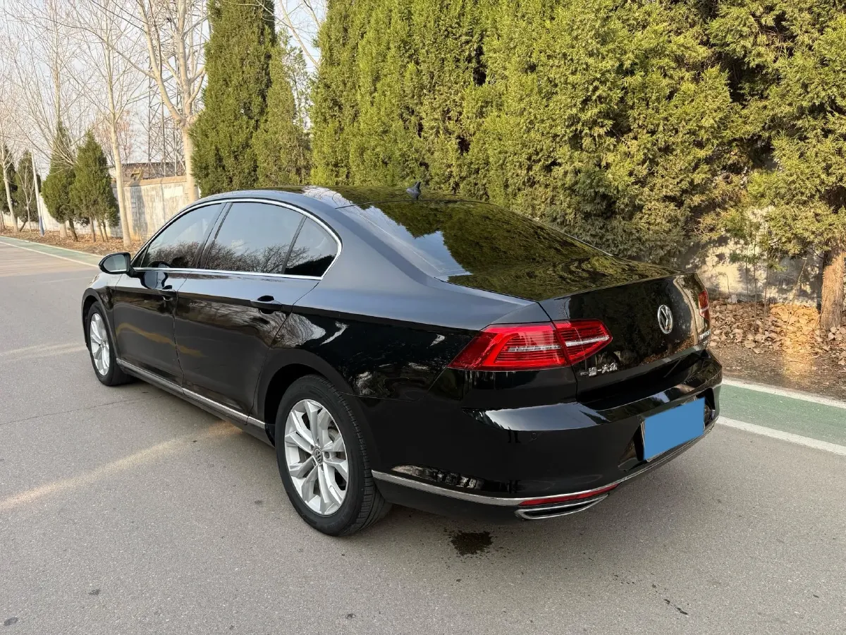 2019 Volkswagen Magotan 2.0T 186HP L4 7DCT,autocango,china used car exporter,china ev exporter,chinese used car exporter,chinese used ev exporter