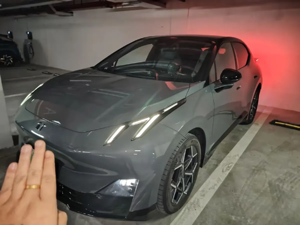 2025 Jetour Freeman 1.5T 184HP L4 7DCT,autocango,china used car exporter,china ev exporter,chinese used car exporter,chinese used ev exporter