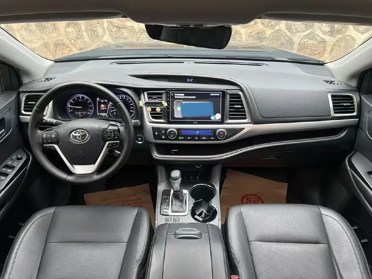 2021 Toyota Highlander 2.0T 220HP L4 6AT,autocango,china used car exporter,china ev exporter,chinese used car exporter,chinese used ev exporter