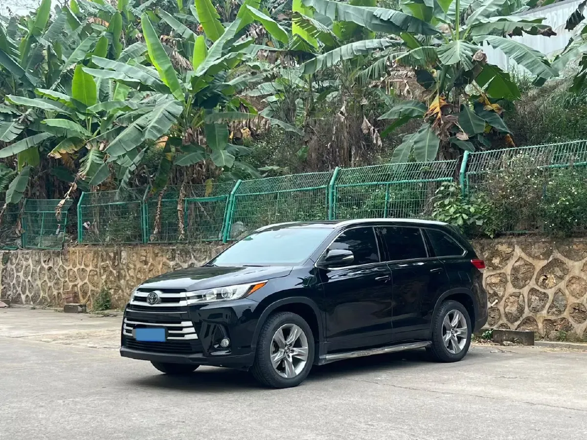 2021 Toyota Highlander 2.0T 220HP L4 6AT,autocango,china used car exporter,china ev exporter,chinese used car exporter,chinese used ev exporter