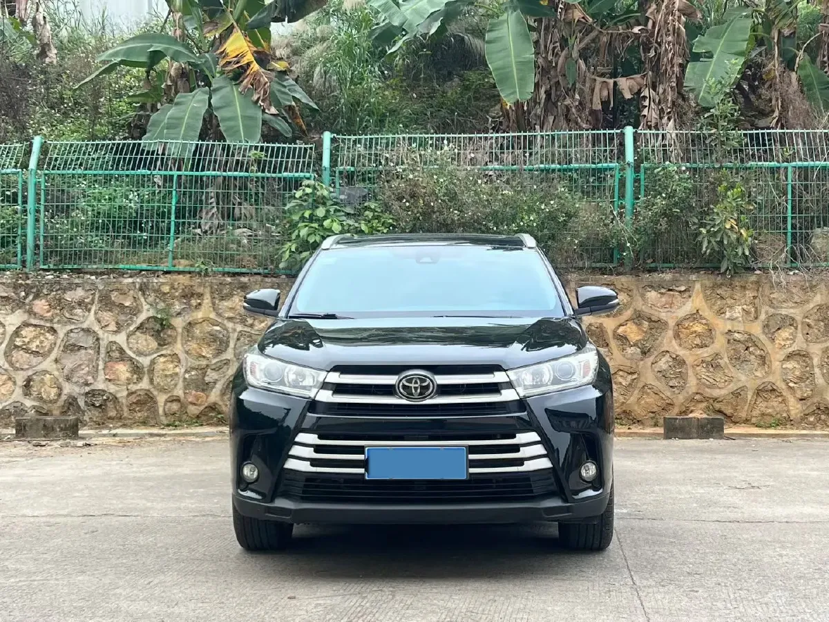 2021 Toyota Highlander 2.0T 220HP L4 6AT,autocango,china used car exporter,china ev exporter,chinese used car exporter,chinese used ev exporter