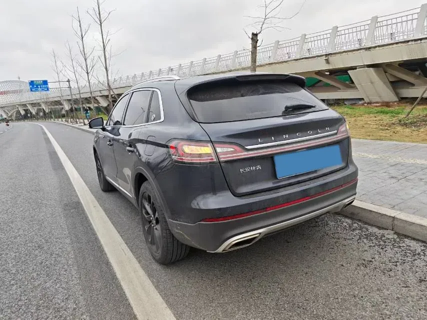 2021 Lincoln Nautilus 2.0T 245HP L4 8AT,autocango,china used car exporter,china ev exporter,chinese used car exporter,chinese used ev exporter