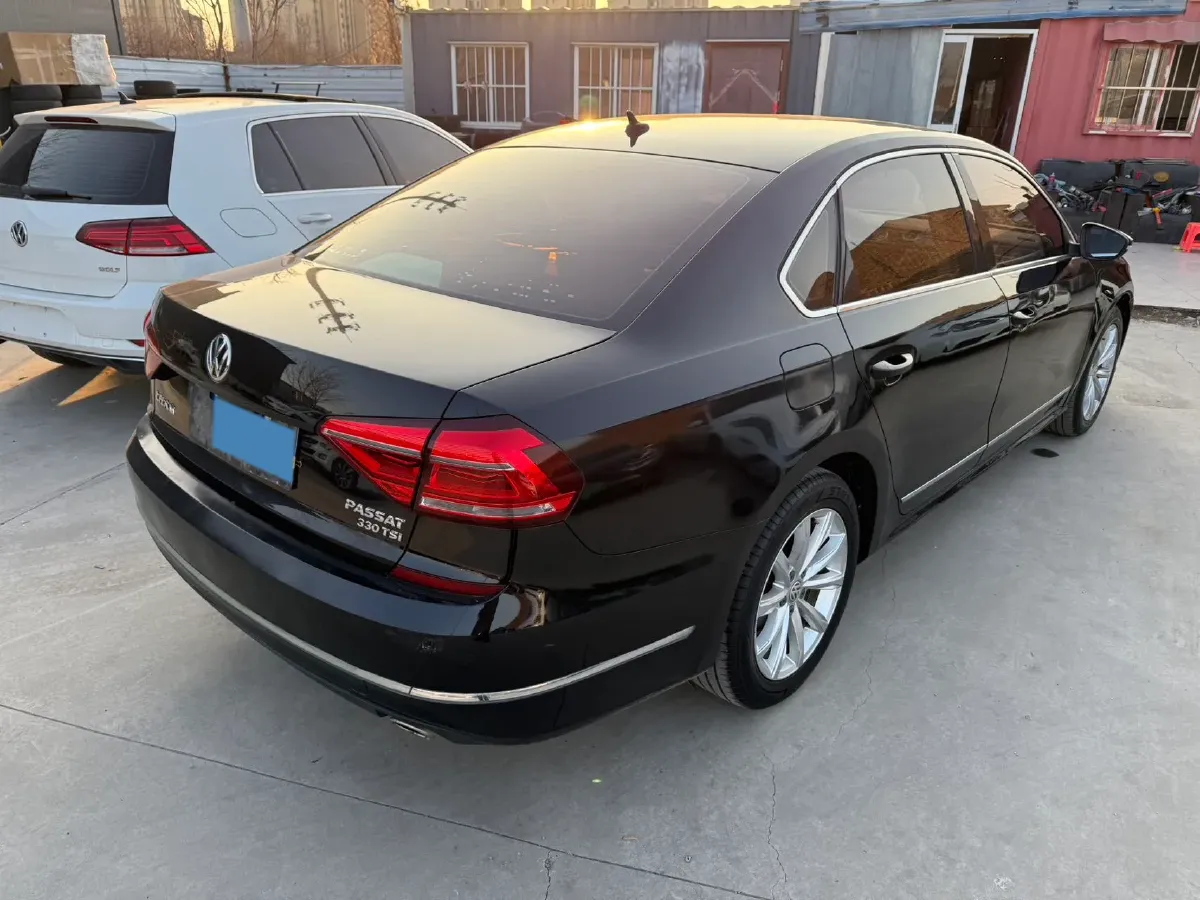 2017 Volkswagen Passat 1.8T 180HP L4 7DCT,autocango,china used car exporter,china ev exporter,chinese used car exporter,chinese used ev exporter