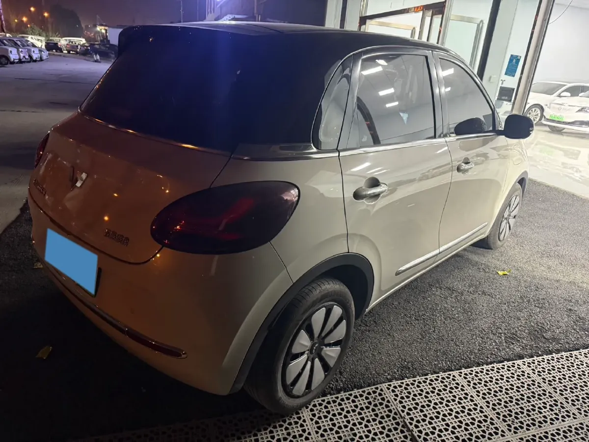 2024 WuLing BinGuo BEV 31.9KWH,autocango,china used car exporter,china ev exporter,chinese used car exporter,chinese used ev exporter