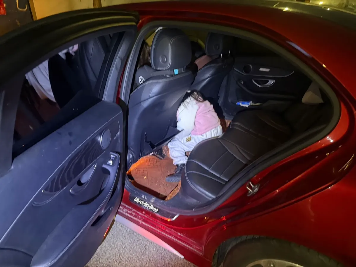 2020 Mercedes-Benz C Class 1.5T 184HP L4 9AT,autocango,china used car exporter,china ev exporter,chinese used car exporter,chinese used ev exporter