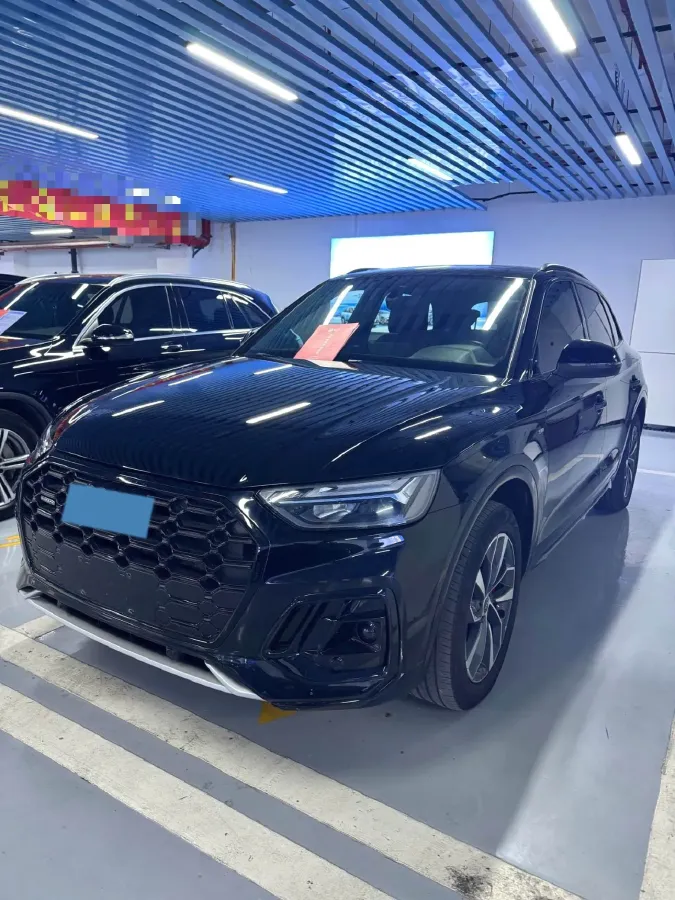 2023 Audi Q5L 2.0T 190HP L4 7DCT,autocango,china used car exporter,china ev exporter,chinese used car exporter,chinese used ev exporter