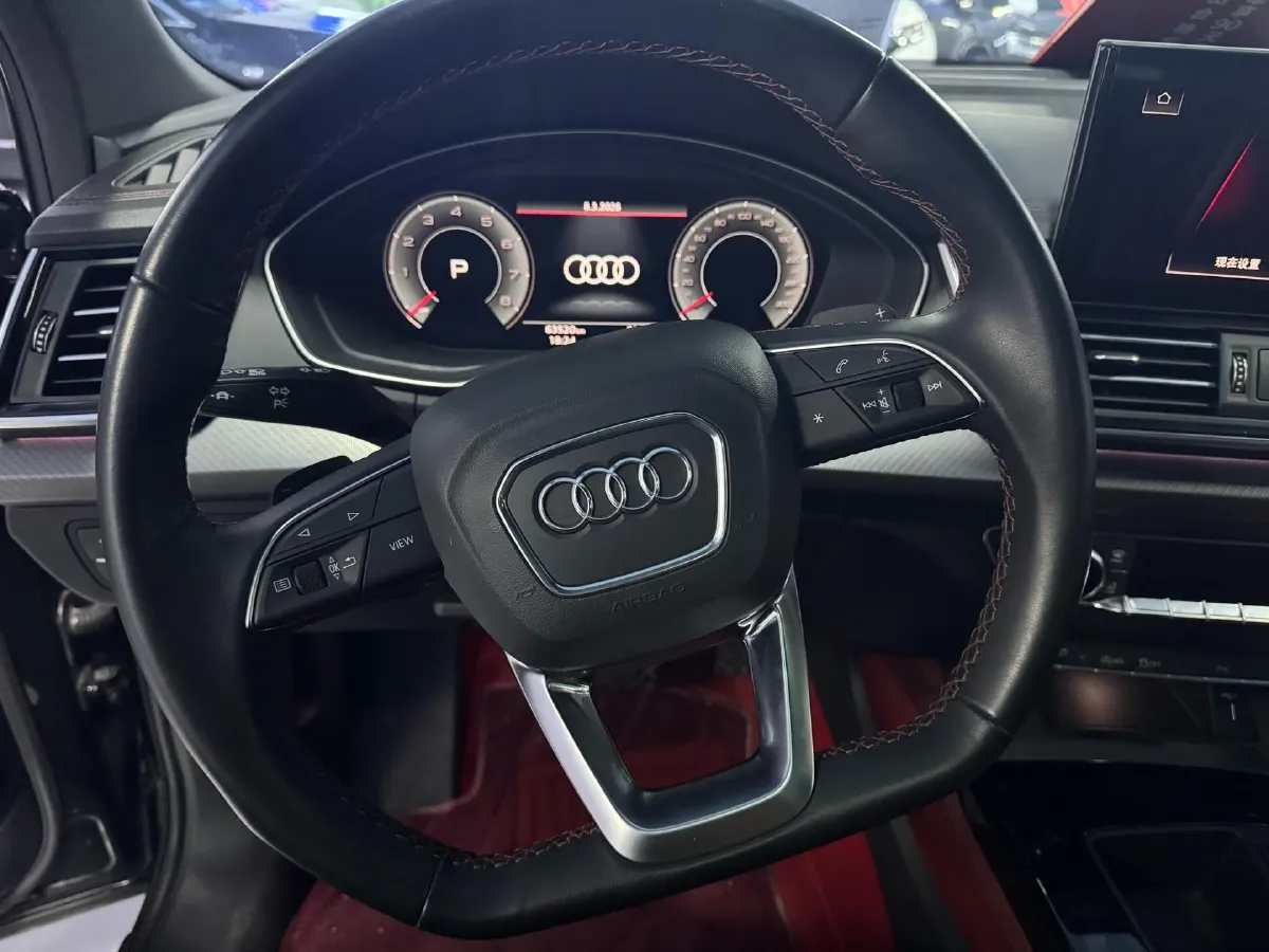 2023 Audi Q5L 2.0T 190HP L4 7DCT,autocango,china used car exporter,china ev exporter,chinese used car exporter,chinese used ev exporter