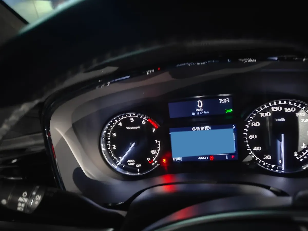 2023 Cadillac XT5 2.0T 237HP L4 9AT,autocango,china used car exporter,china ev exporter,chinese used car exporter,chinese used ev exporter