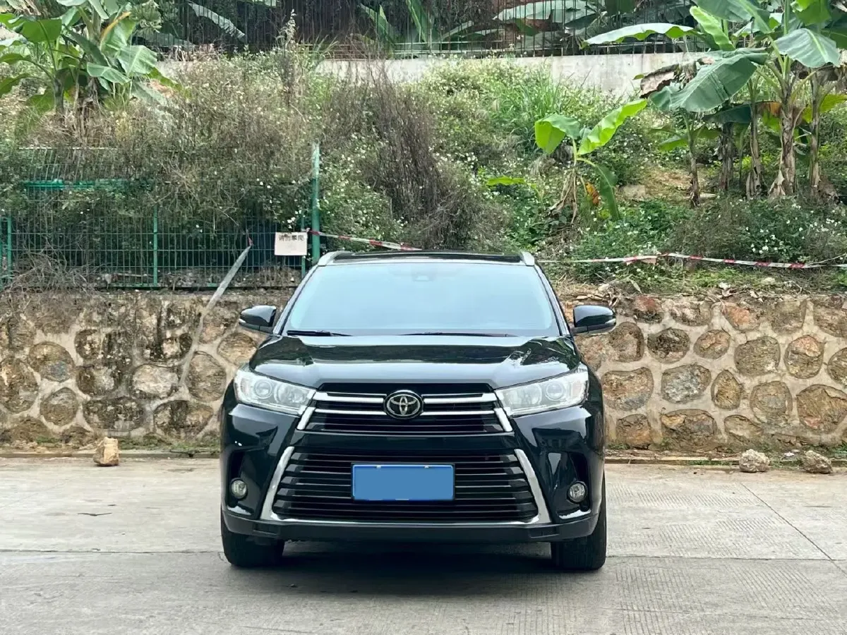 2021 Toyota Highlander 2.0T 220HP L4 6AT,autocango,china used car exporter,china ev exporter,chinese used car exporter,chinese used ev exporter