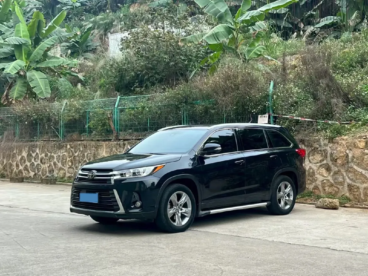 2021 Toyota Highlander 2.0T 220HP L4 6AT,autocango,china used car exporter,china ev exporter,chinese used car exporter,chinese used ev exporter