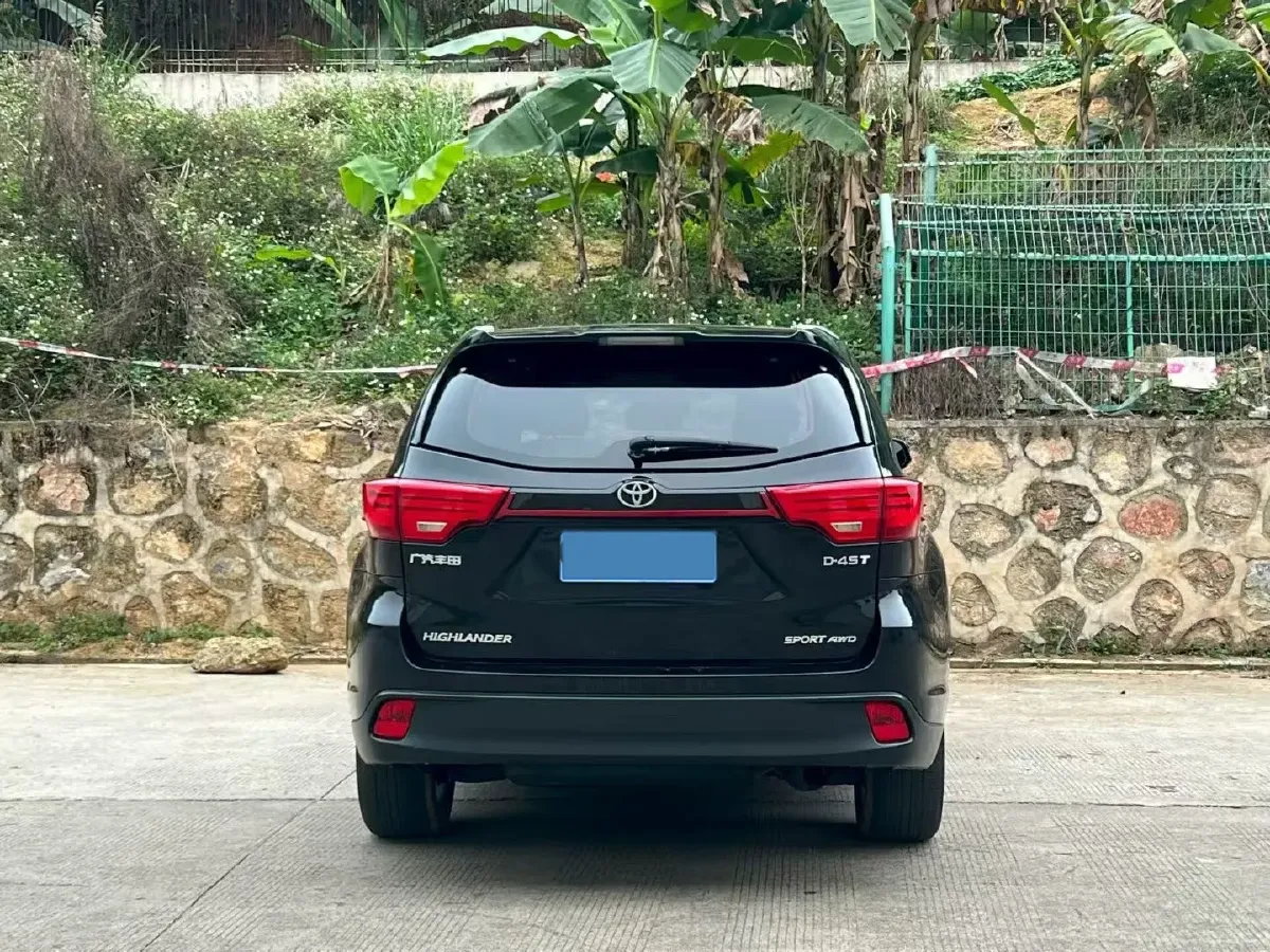 2021 Toyota Highlander 2.0T 220HP L4 6AT,autocango,china used car exporter,china ev exporter,chinese used car exporter,chinese used ev exporter