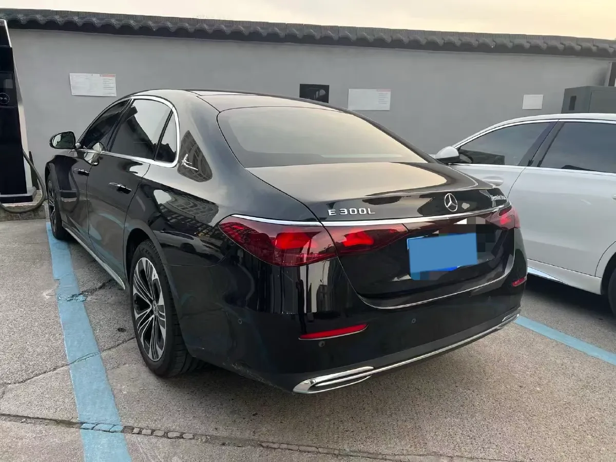 2025 Mercedes-Benz E Class 2.0T 258HP L4 9AT,autocango,china used car exporter,china ev exporter,chinese used car exporter,chinese used ev exporter