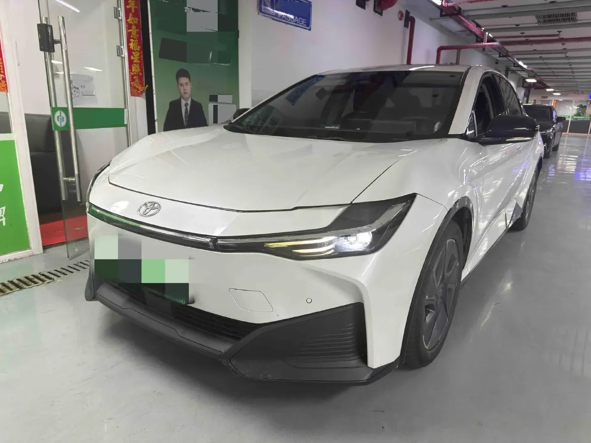 2023 Toyota bZ3 BEV 49.92KWH,autocango,china used car exporter,china ev exporter,chinese used car exporter,chinese used ev exporter