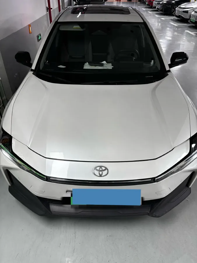2023 Toyota bZ3 BEV 49.92KWH,autocango,china used car exporter,china ev exporter,chinese used car exporter,chinese used ev exporter