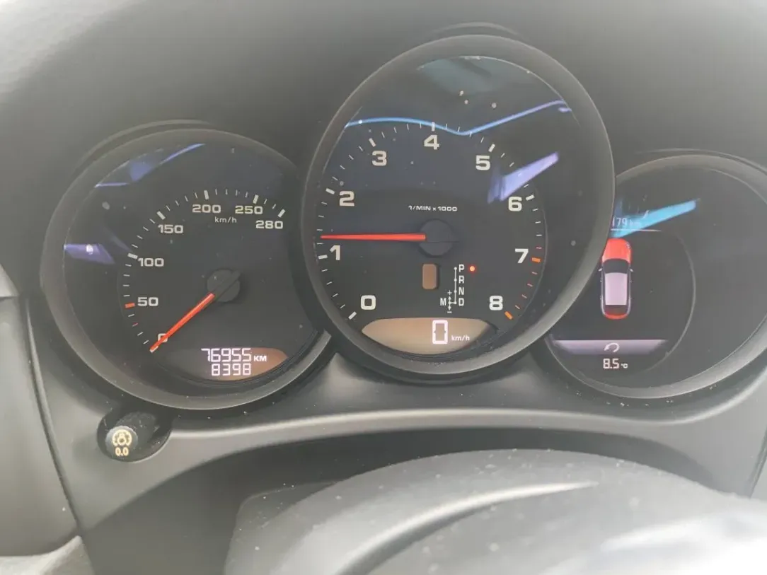 2018 Porsche Macan 2.0T 252HP L4 7DCT,autocango,china used car exporter,china ev exporter,chinese used car exporter,chinese used ev exporter