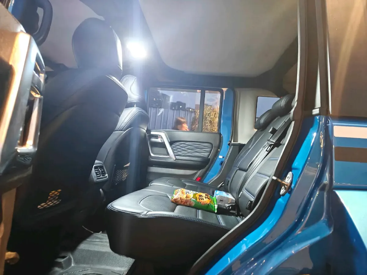 2018 Beijing BJ40 2.3T 250HP L4 6AT,autocango,china used car exporter,china ev exporter,chinese used car exporter,chinese used ev exporter