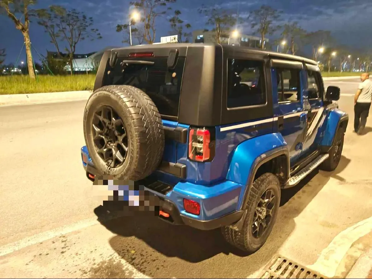 2018 Beijing BJ40 2.3T 250HP L4 6AT,autocango,china used car exporter,china ev exporter,chinese used car exporter,chinese used ev exporter