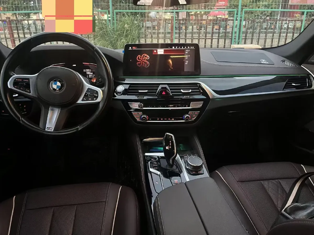 2021 BMW 5 Series 2.0T 184HP L4 8AT,autocango,china used car exporter,china ev exporter,chinese used car exporter,chinese used ev exporter