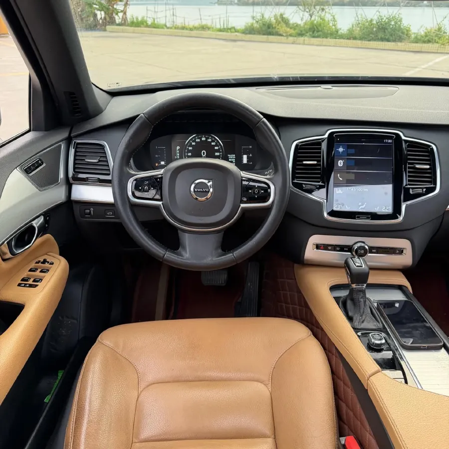 2018 Volvo XC90 2.0T 320HP L4 8AT,autocango,china used car exporter,china ev exporter,chinese used car exporter,chinese used ev exporter