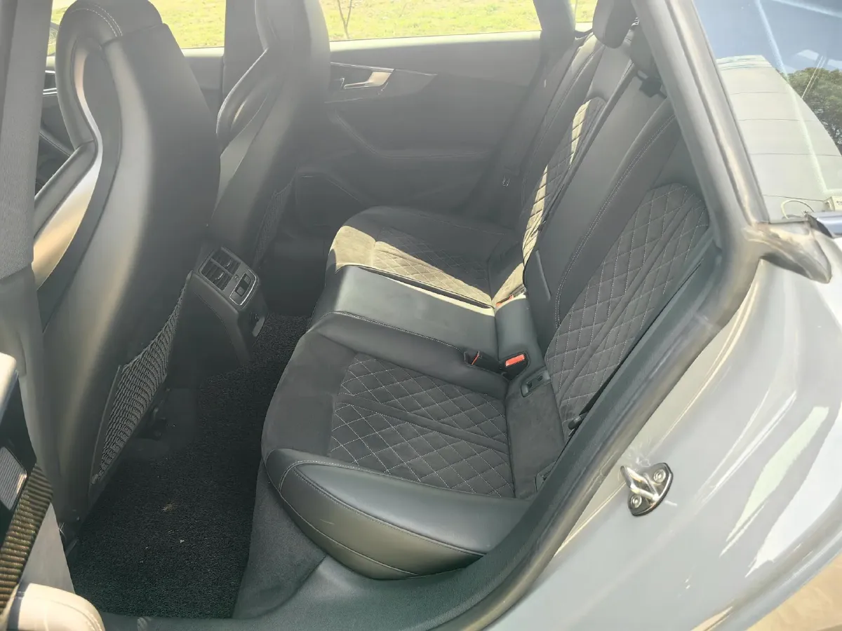 2020 Audi RS 5 2.9T 450HP V6 8AT,autocango,china used car exporter,china ev exporter,chinese used car exporter,chinese used ev exporter