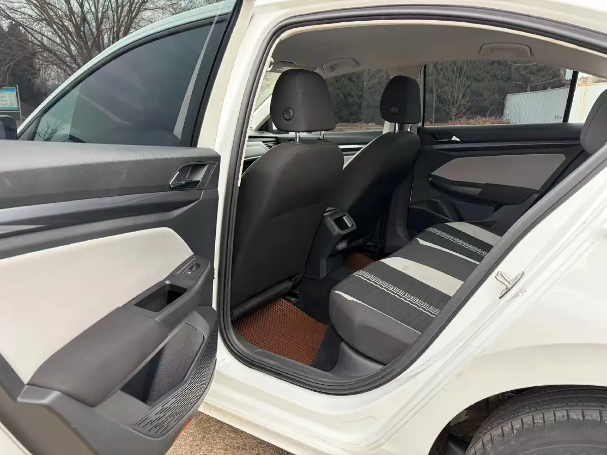 2023 Volkswagen Bora 1.2T 116HP L4 7DCT,autocango,china used car exporter,china ev exporter,chinese used car exporter,chinese used ev exporter