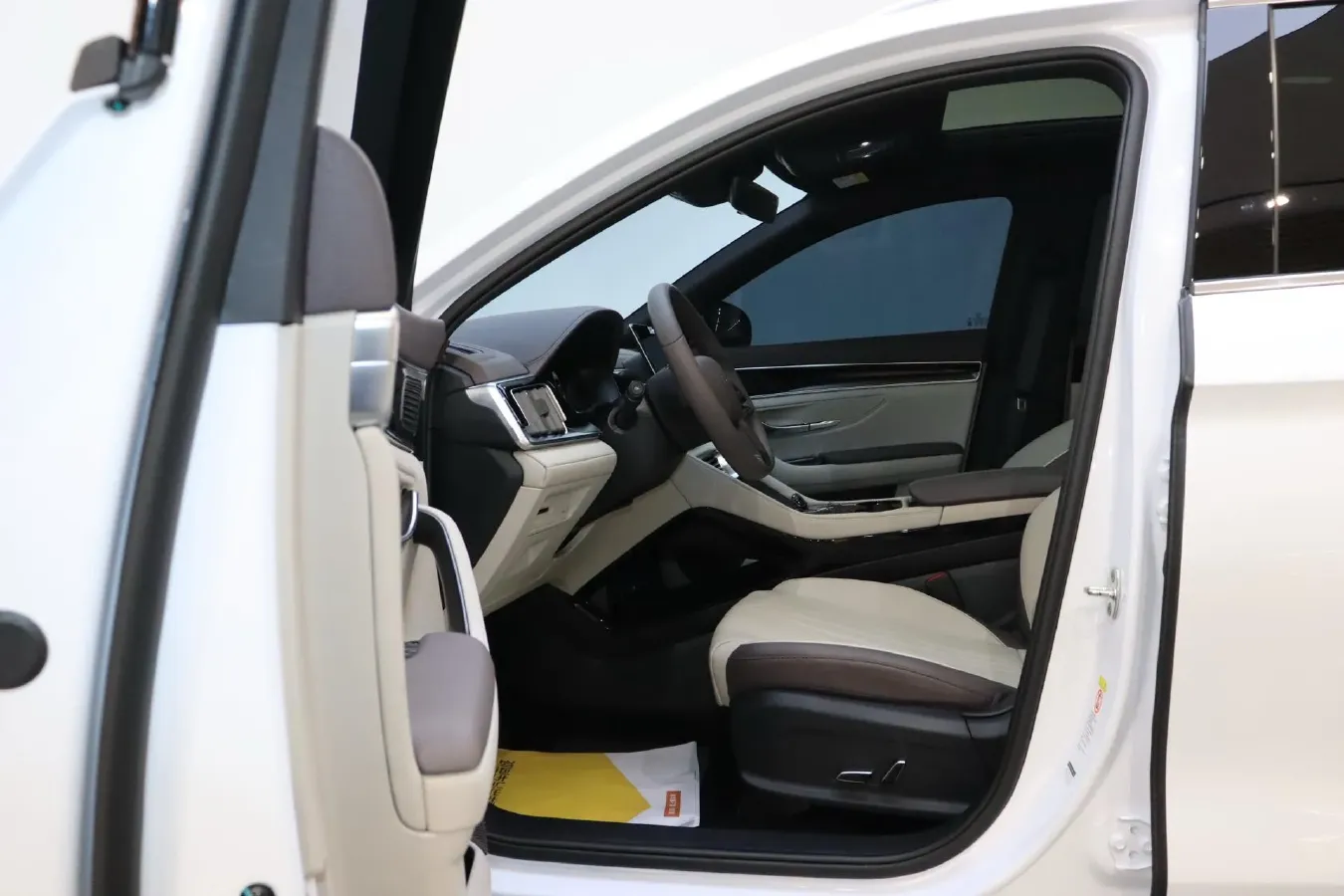 2025 BYD Song Plus 1.5L 101HP L4 E-CVT PHEV 18.3KWH,autocango,china used car exporter,china ev exporter,chinese used car exporter,chinese used ev exporter