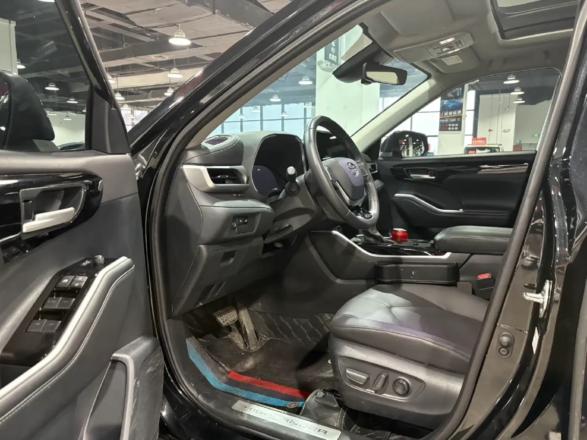 2024 Toyota Highlander 2.5L 189HP L4 E-CVT Hybrid,autocango,china used car exporter,china ev exporter,chinese used car exporter,chinese used ev exporter