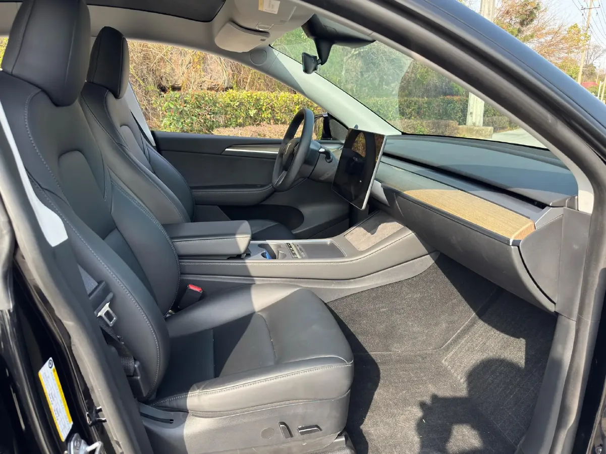 2022 Tesla Model Y BEV 60KWH,autocango,china used car exporter,china ev exporter,chinese used car exporter,chinese used ev exporter