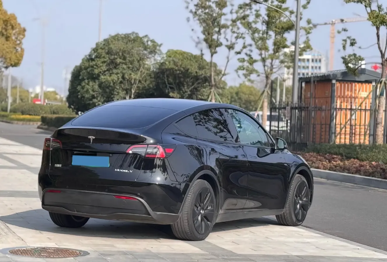 2022 Tesla Model Y BEV 60KWH,autocango,china used car exporter,china ev exporter,chinese used car exporter,chinese used ev exporter