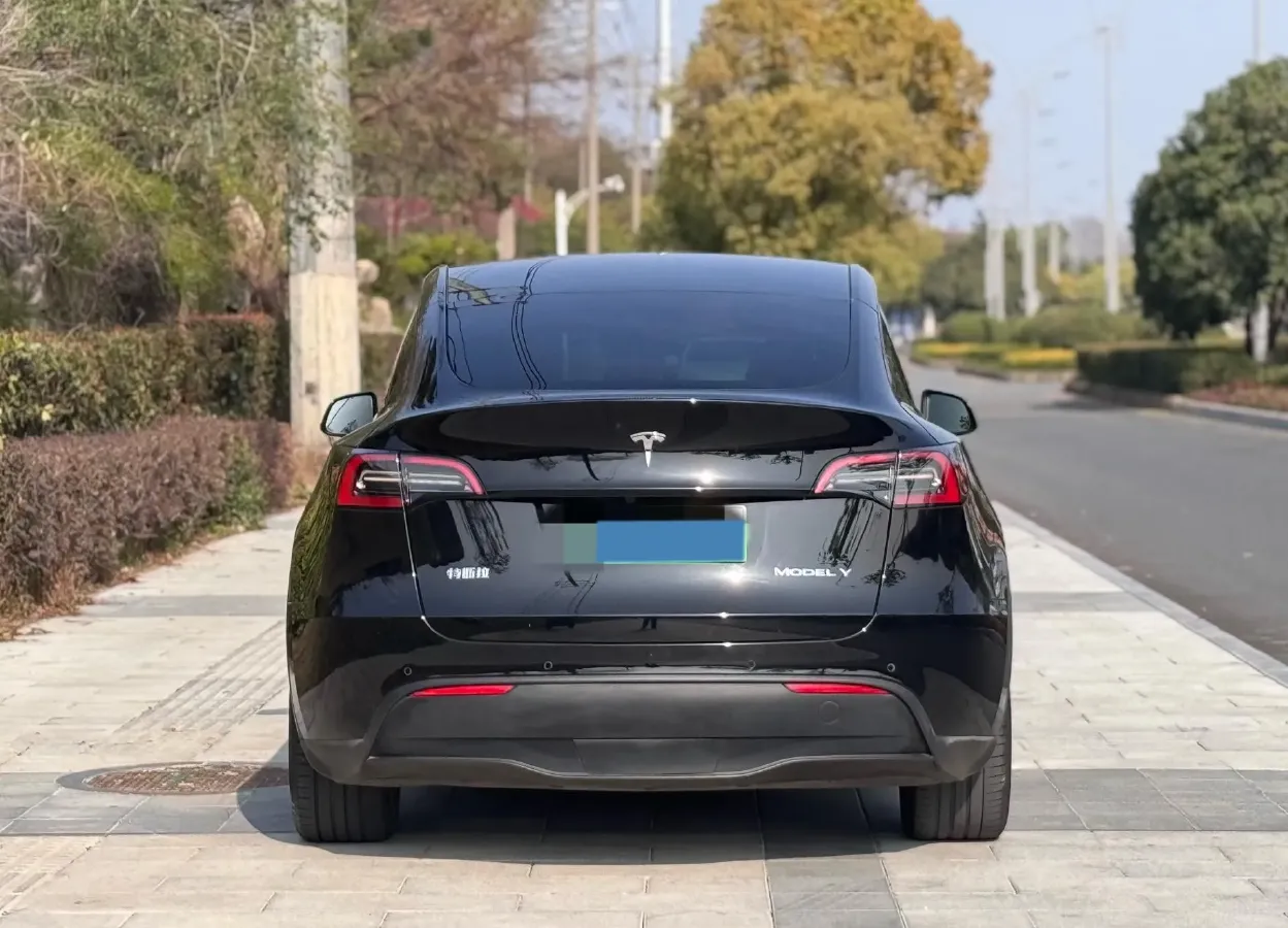 2022 Tesla Model Y BEV 60KWH,autocango,china used car exporter,china ev exporter,chinese used car exporter,chinese used ev exporter